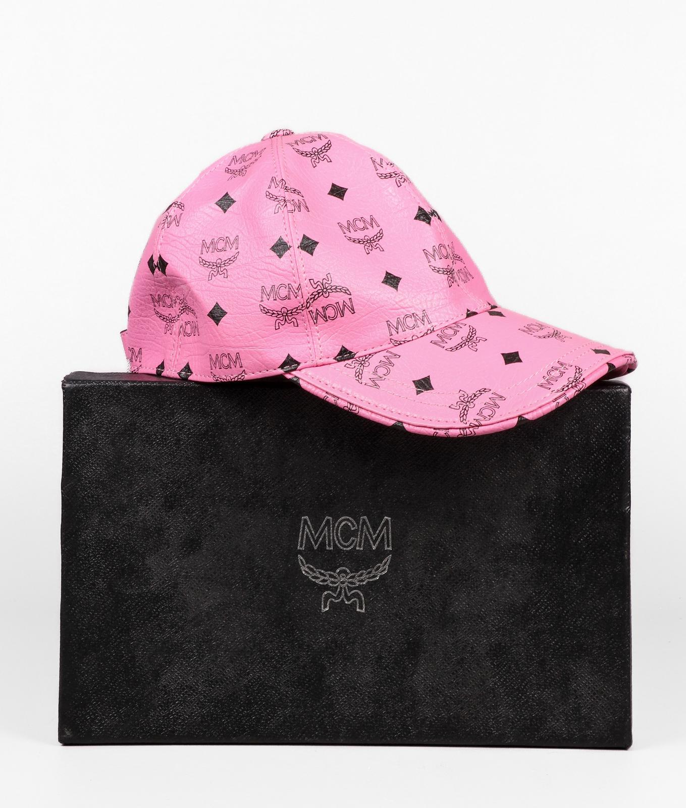 Leather cap Louis Vuitton Pink size M International in Leather - 37412219