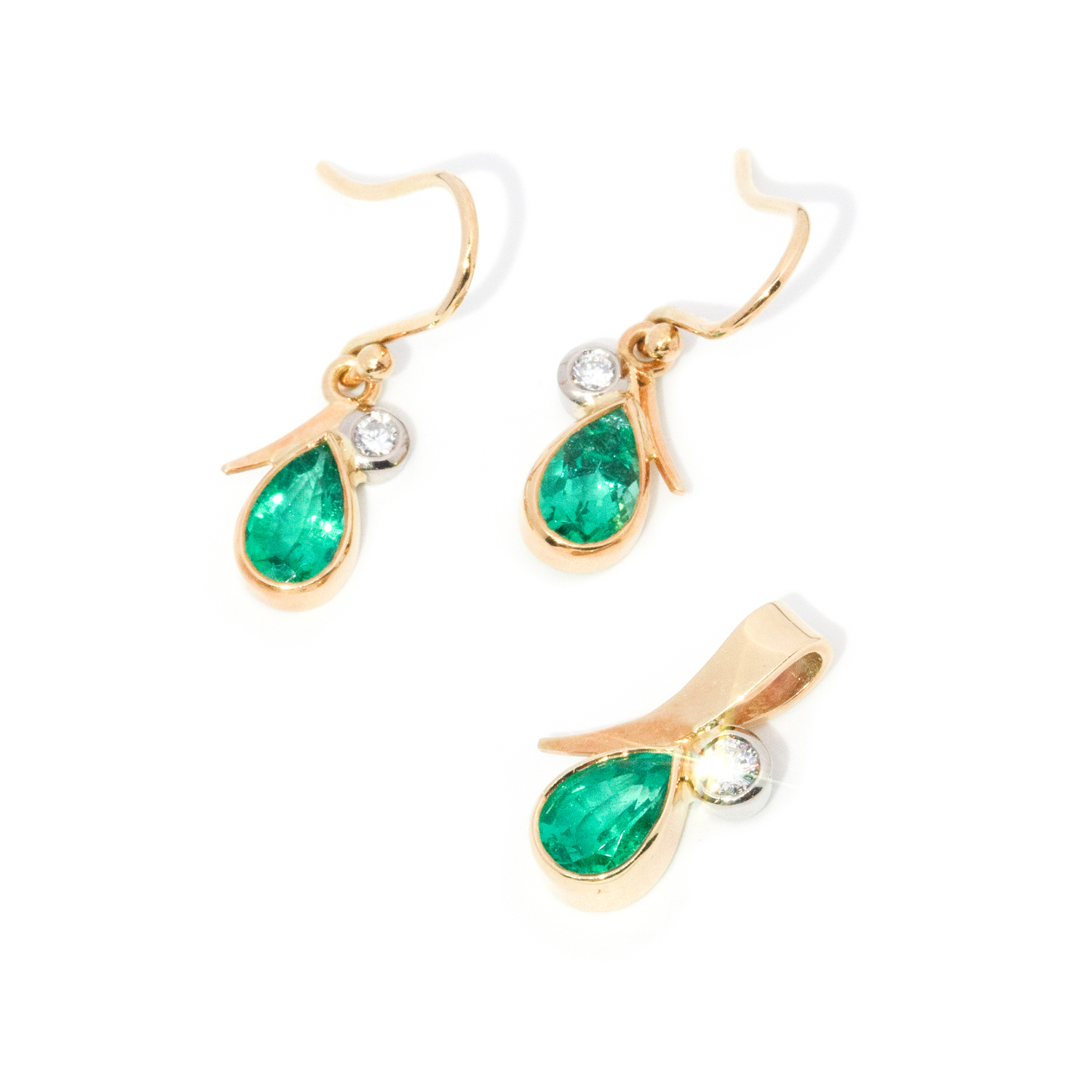 3 · 18ct Emerald and Diamond Earrings and Pendant Set