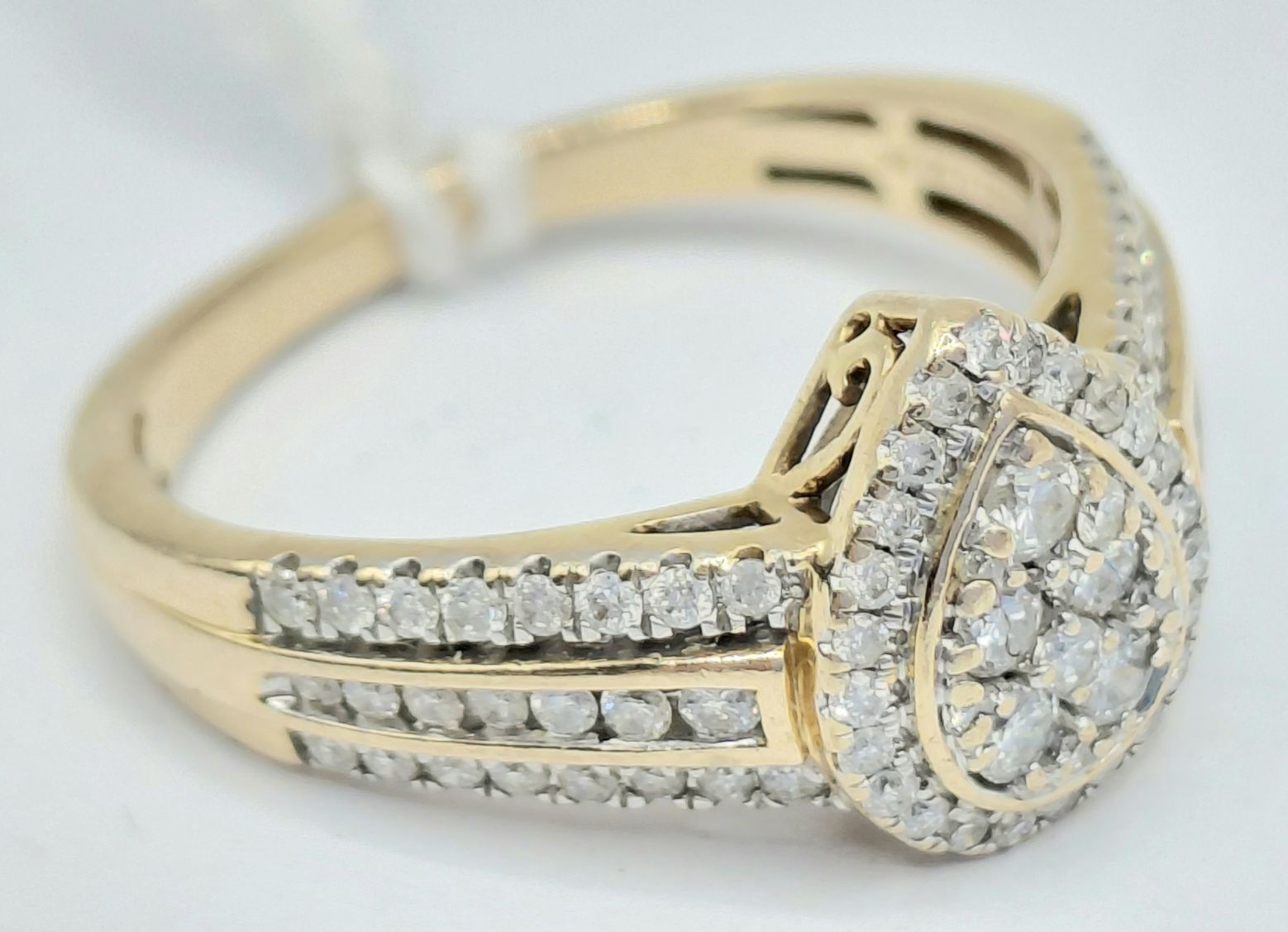 9ct Gold Diamond Ring