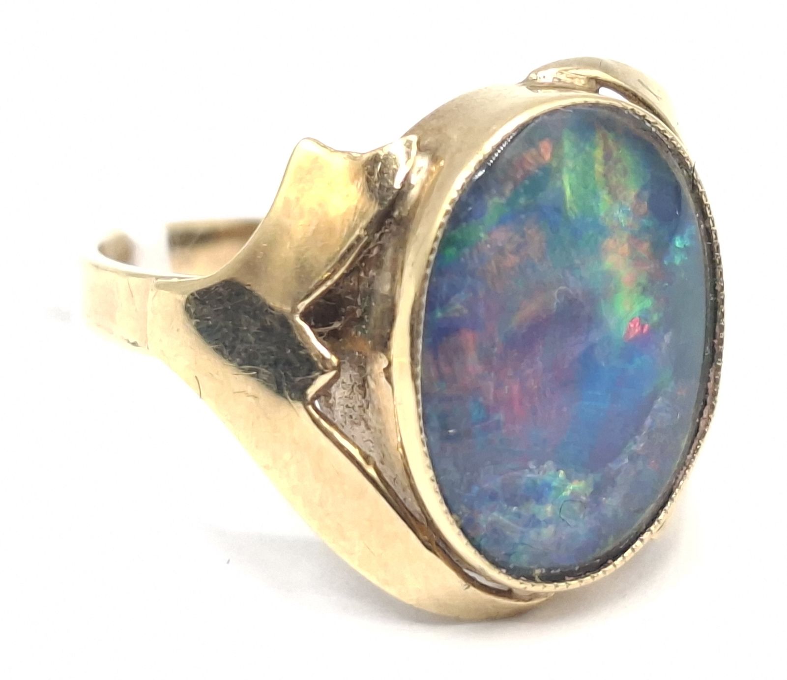 1115 · 9CT GOLD OPAL RING