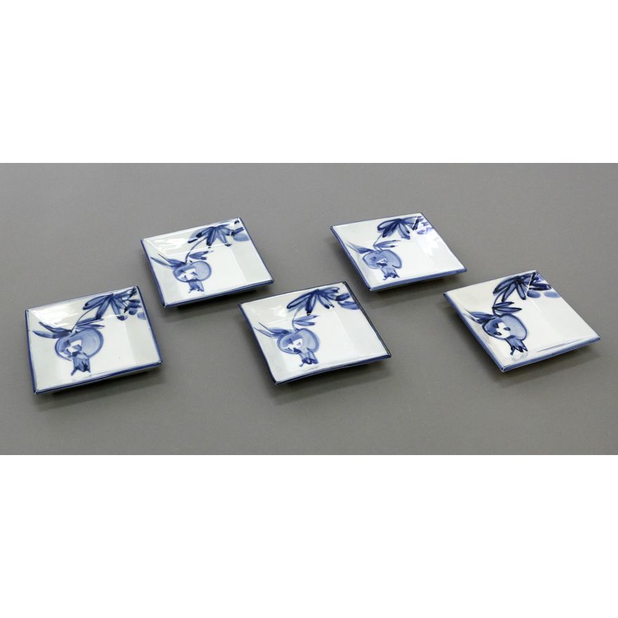 Japanese Studio Pottery, A set of five squared dishes attributed to Kondo Yuzo