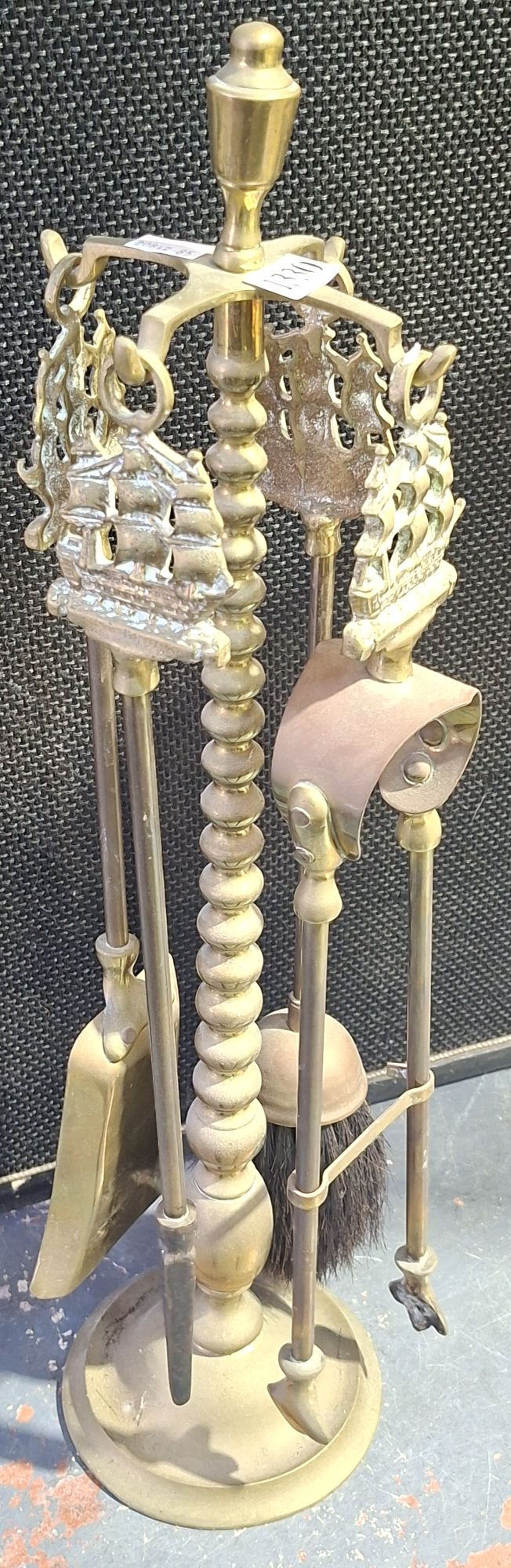 1330 · BRASS FIRE TOOL SET