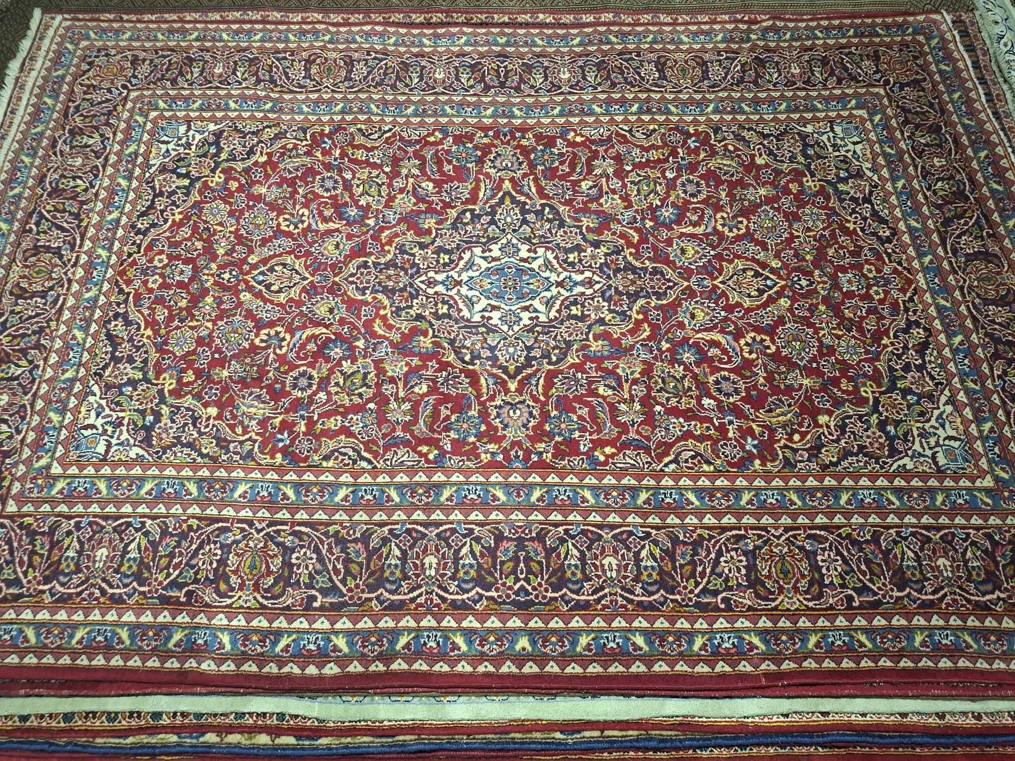 273 · PERSIAN KASHAN RUG