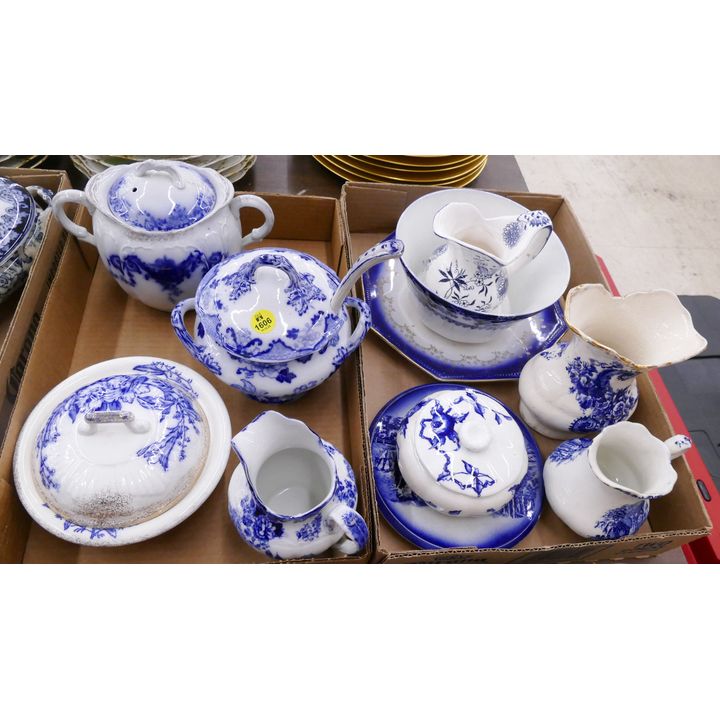 2 Boxes Flow Blue Creamers and Small Serving Pieces
