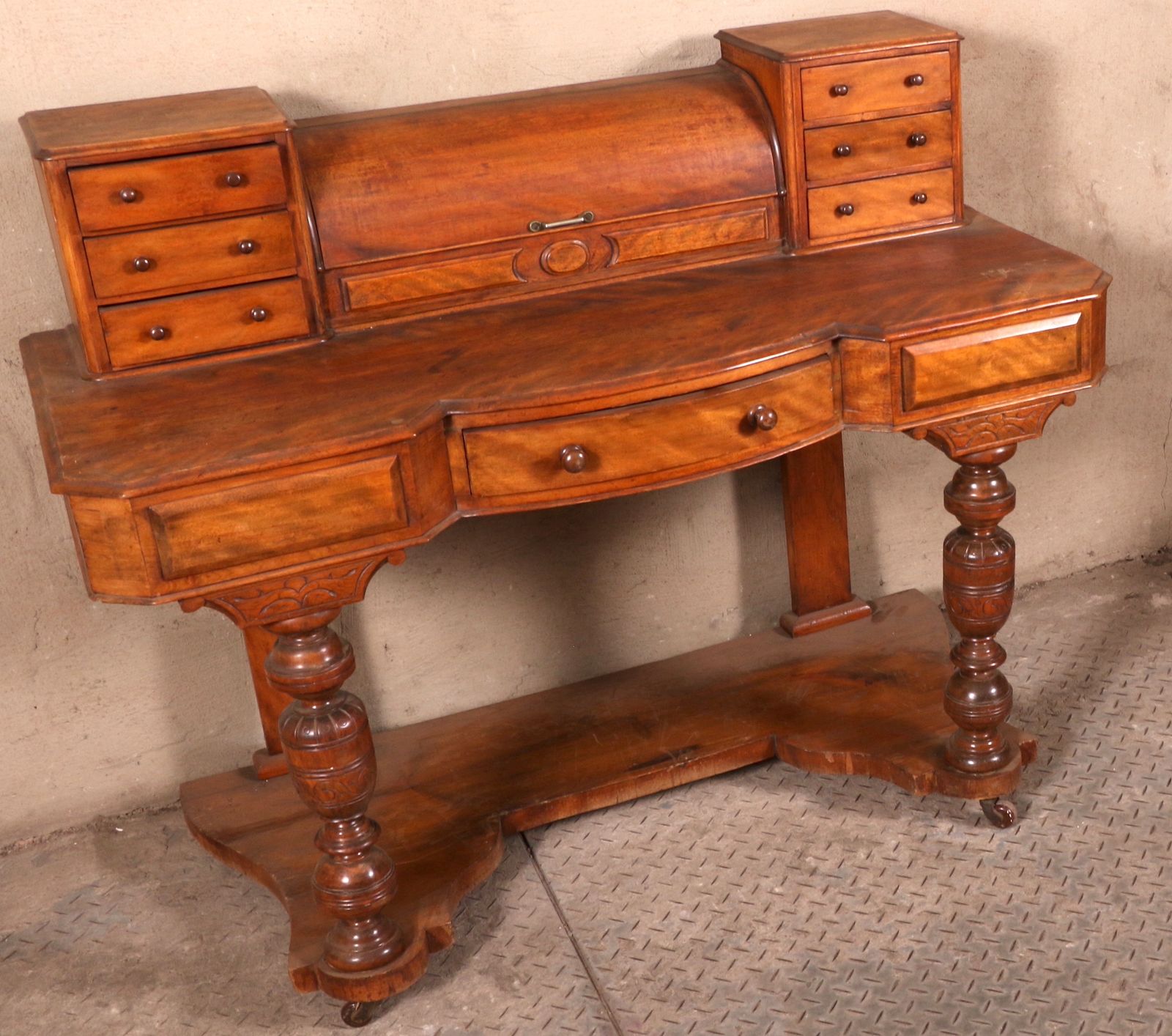 Victorian mahogany Dutchess dressing table OldJW Auctioneers