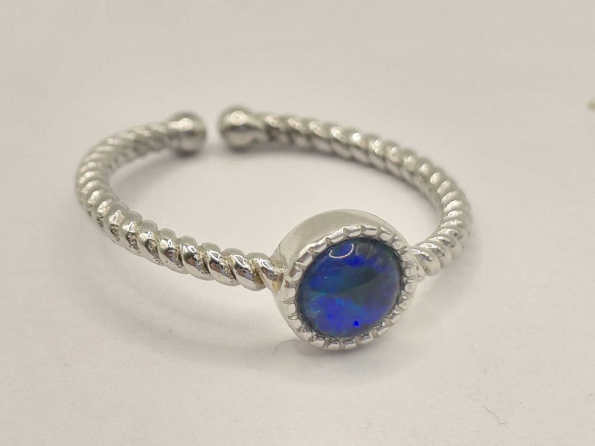 5 · AUSTRALIAN OPAL GEMSTONE