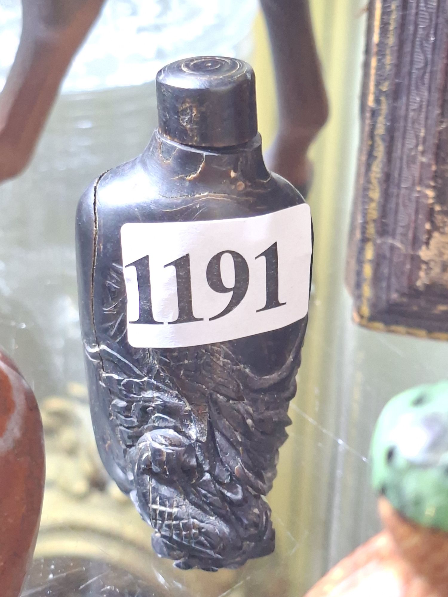 CARVED WOODEN SNUFF BOTTLE