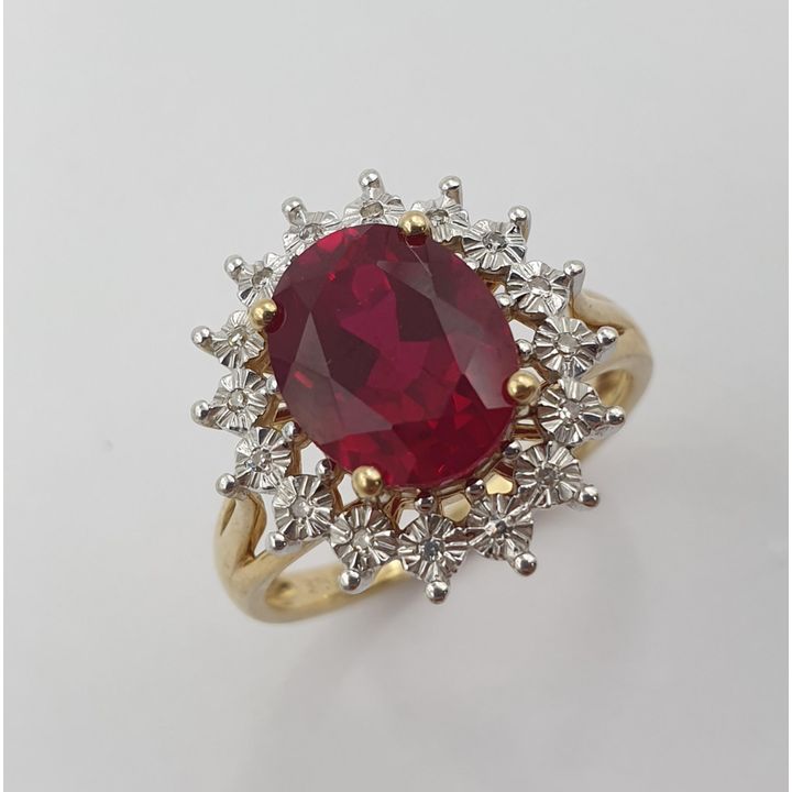 9ct Y/G Ruby & Diamond Ring