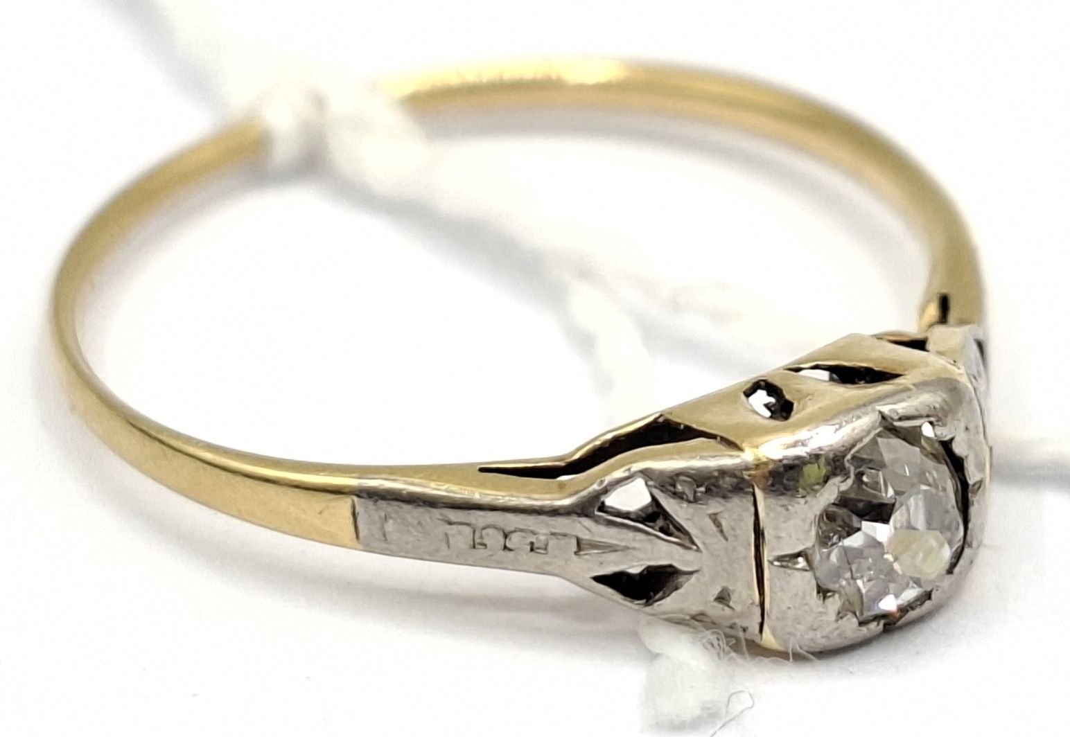 9ct Gold Diamond Ring