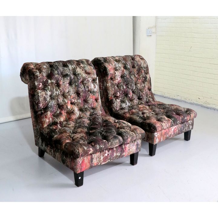 PAIR OF LARGE BUTTON UPHOLSTERED LOUNGE CHAIRS