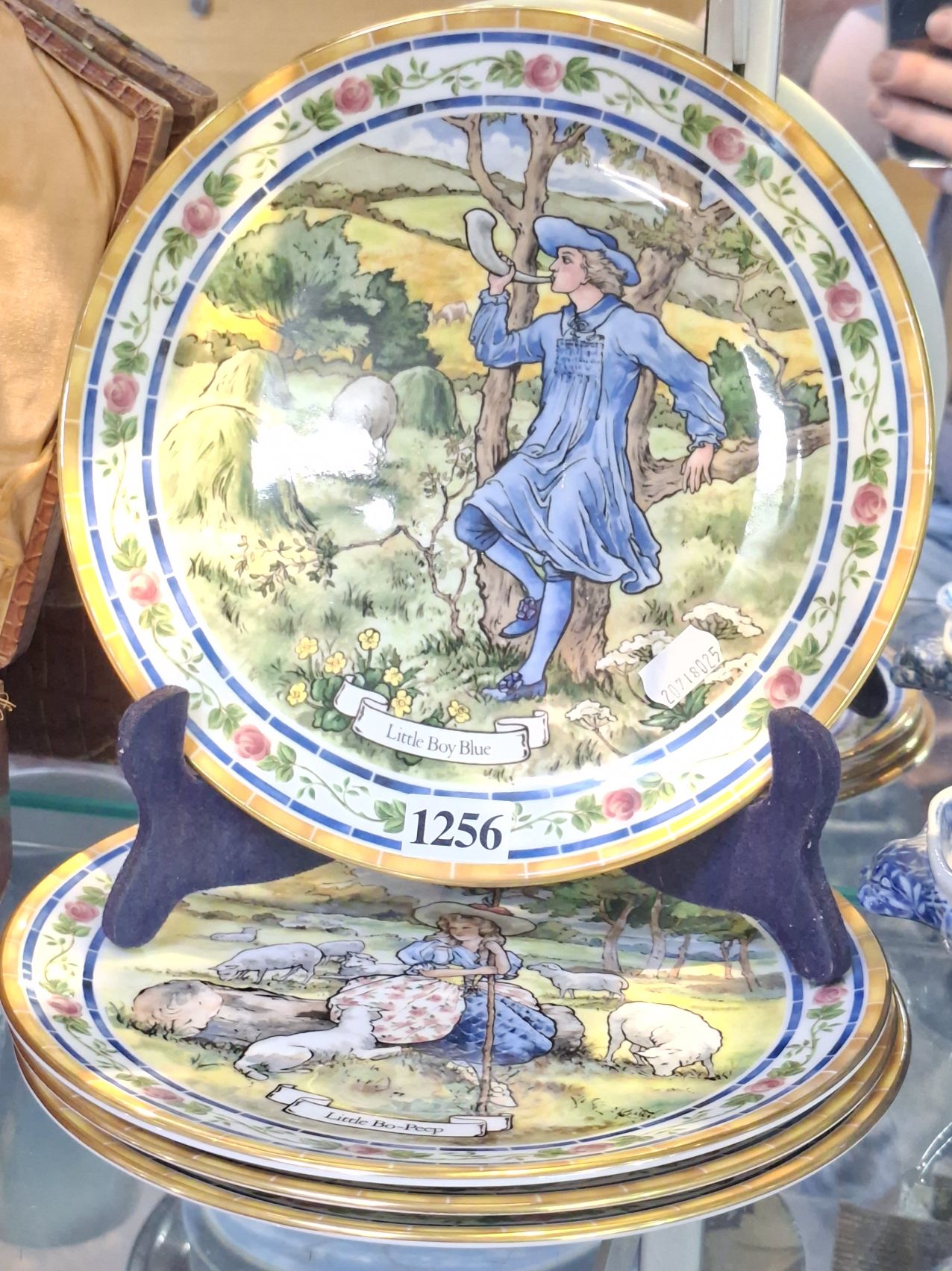 1256 · NURSERY RHYME PLATES