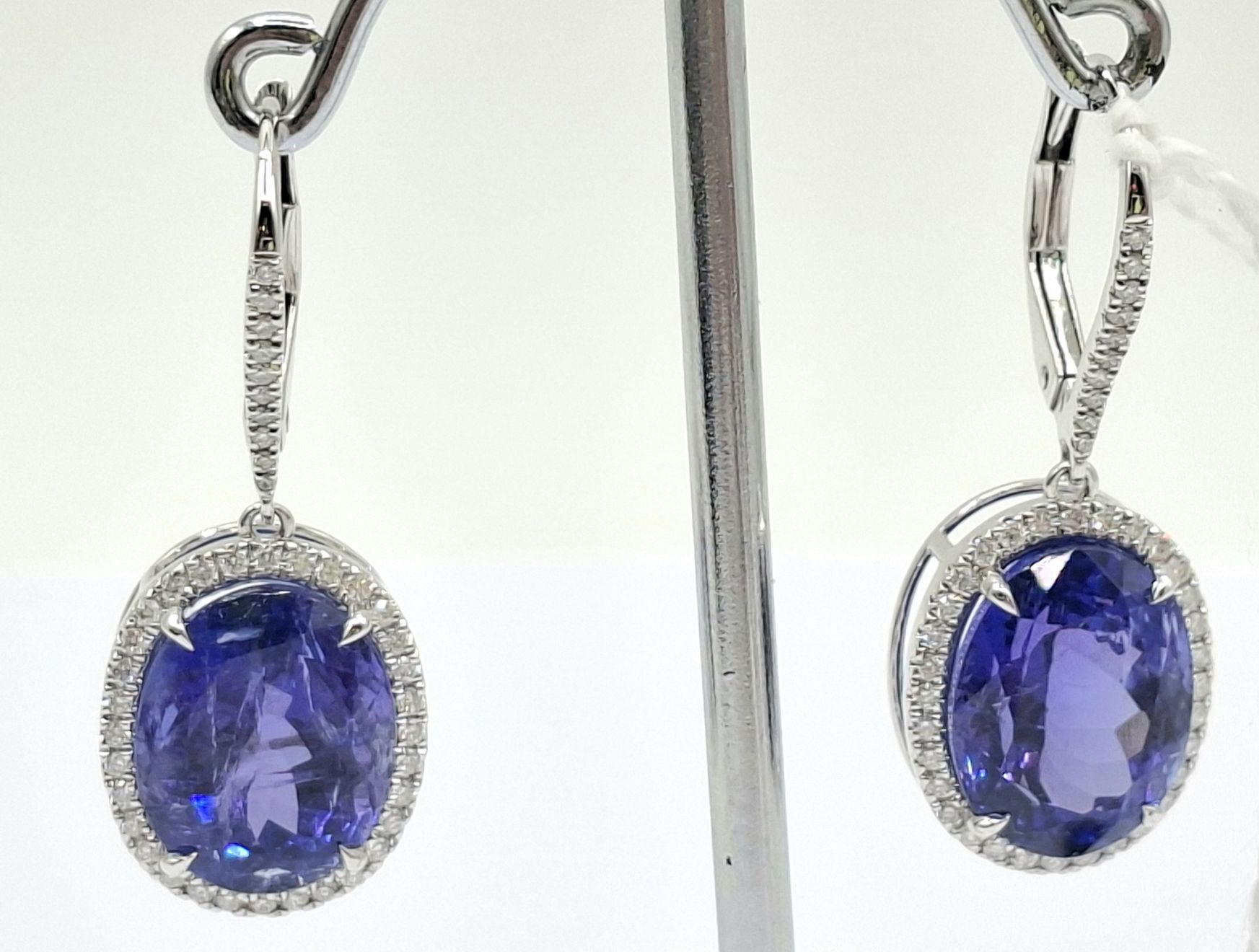 1144 · 9CT GOLD HALO EARRINGS