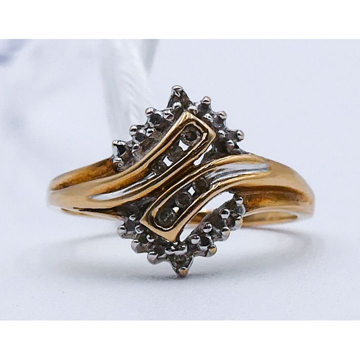 Ladies 10k Diamond Spray Ring Size 6 - 2.9 Grams