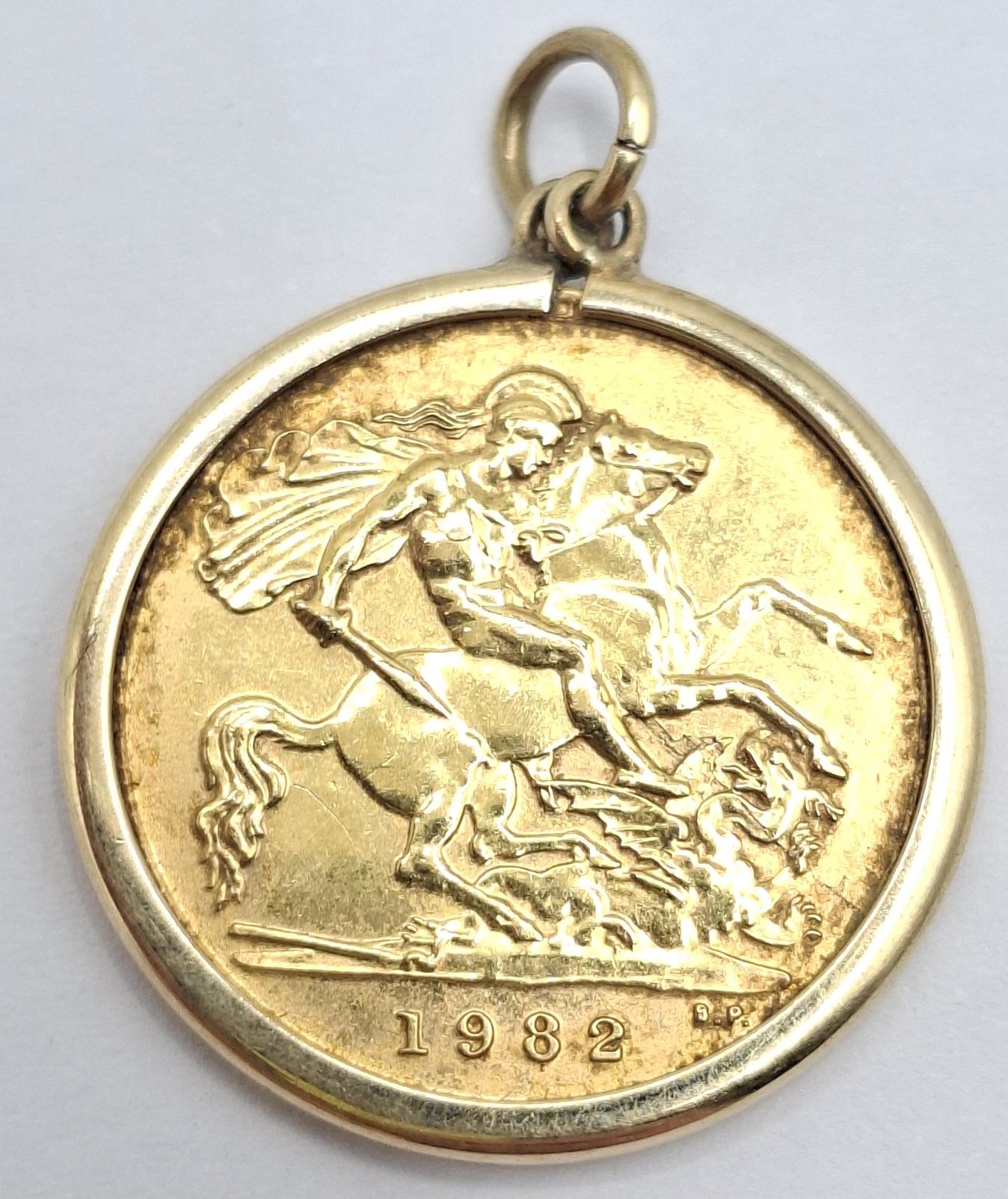 ENGLISH HALF SOVEREIGN