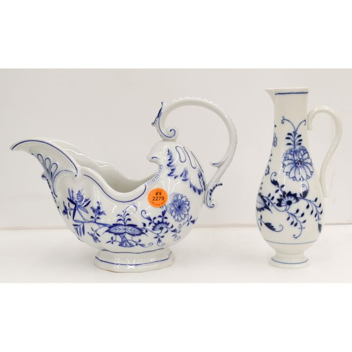 2pc Meissen Blue Onion Gravy & Cream 7.25''  & 10''
