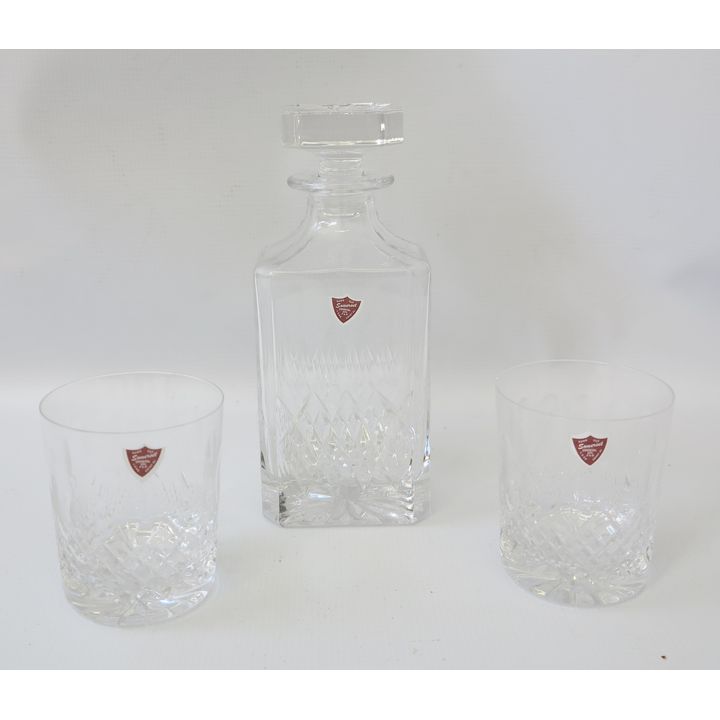 SOMERSET CRYSTAL DECANTER AND PAIR OF WHISKY GLASSES