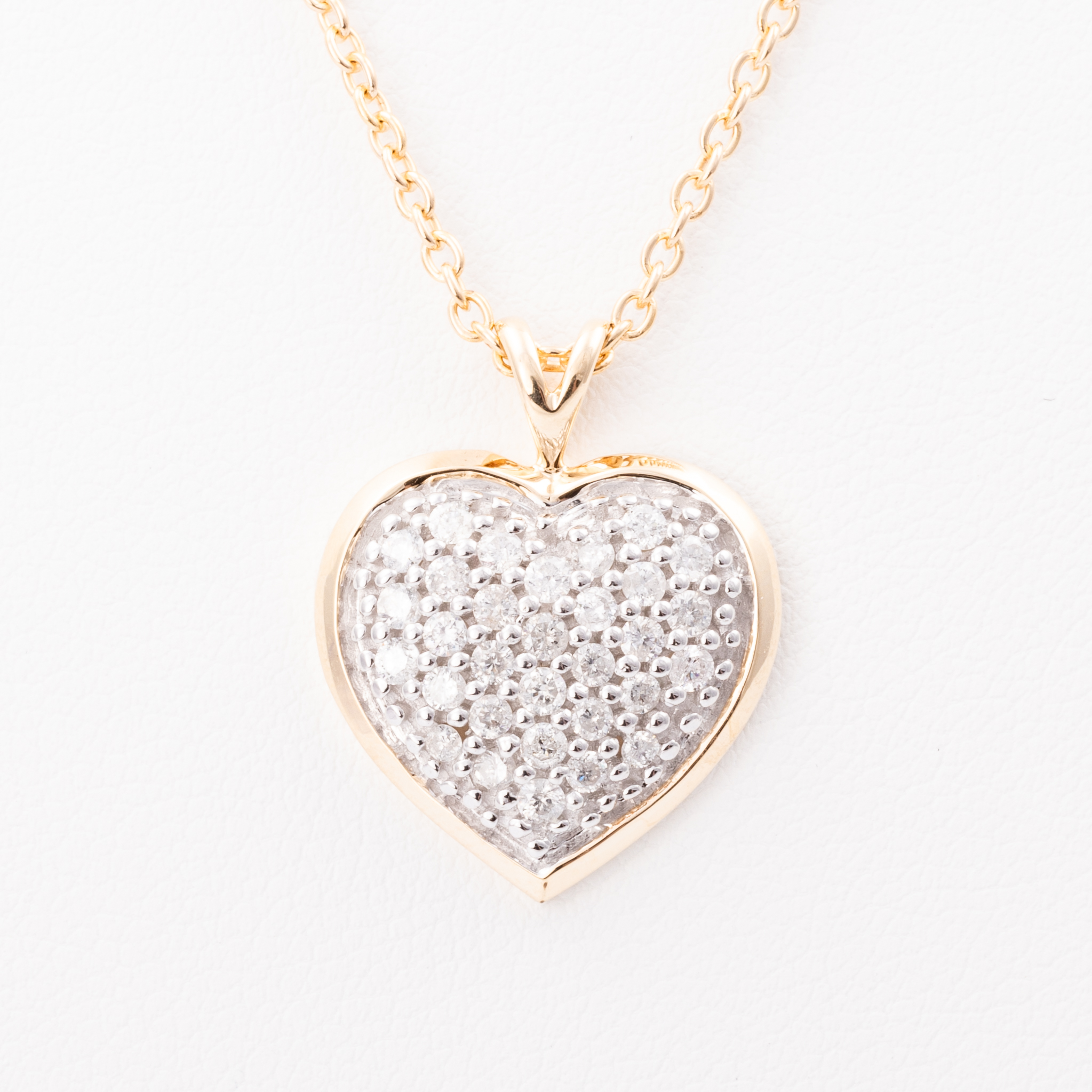 316 · 0.50ct Diamond Heart 10ct Pendant & 9ct Chain