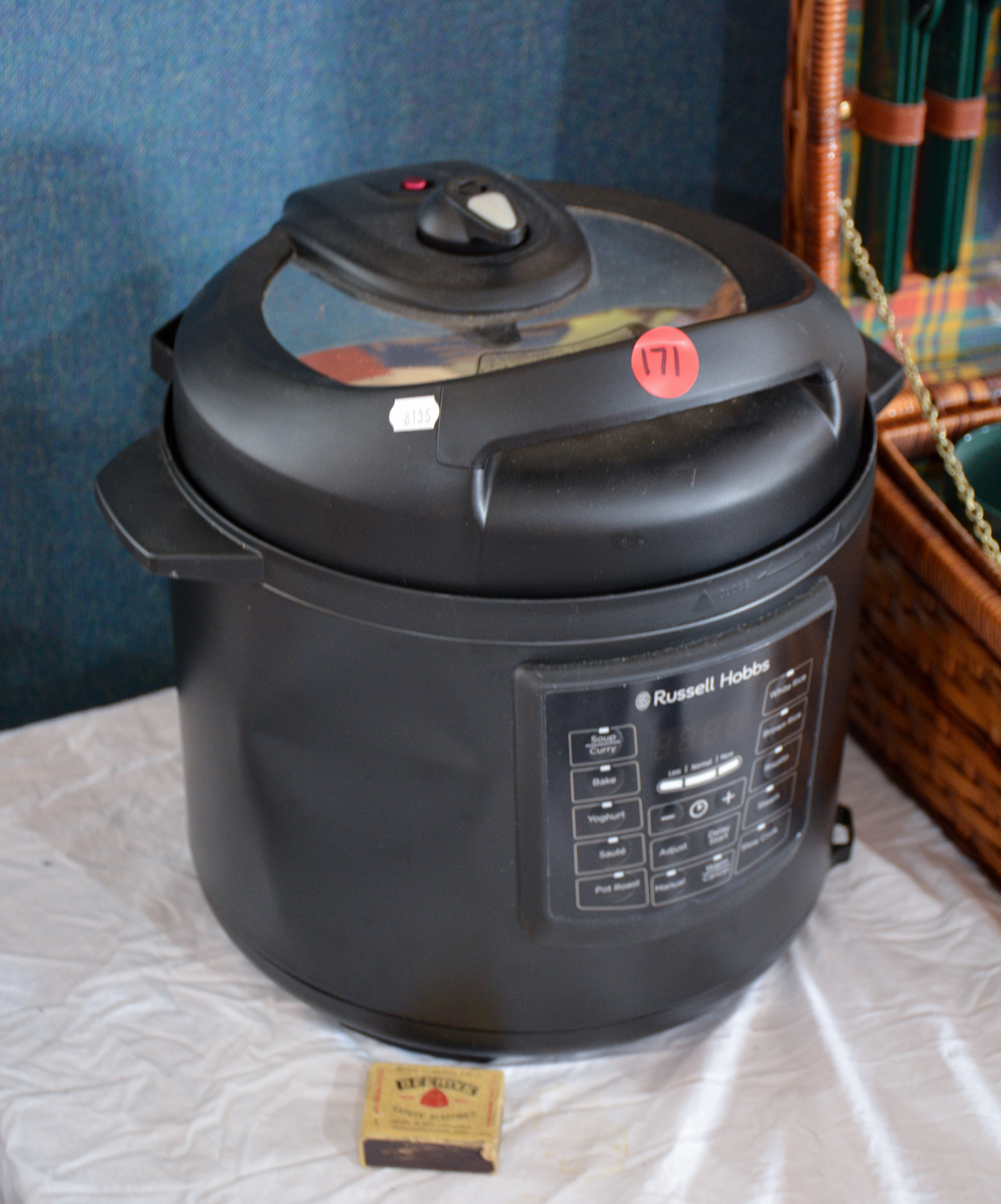 Russell Hobbs Multi-Cooker — sold at auction in New Zealand for $30