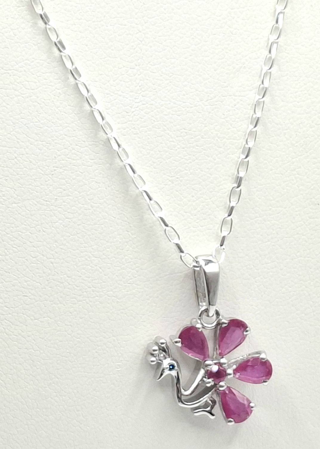 Pendant On Chain