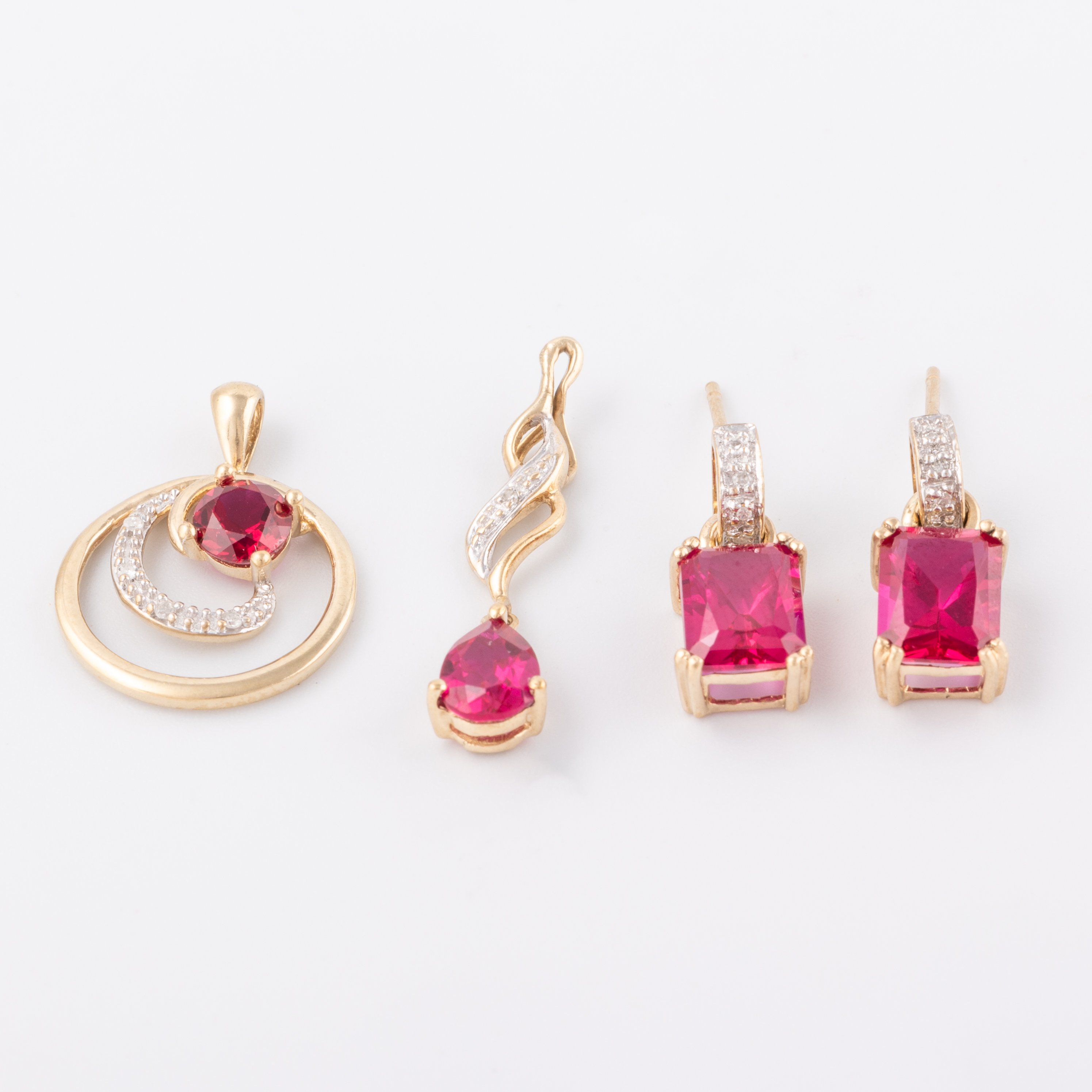 Three piece 9ct Gold Set