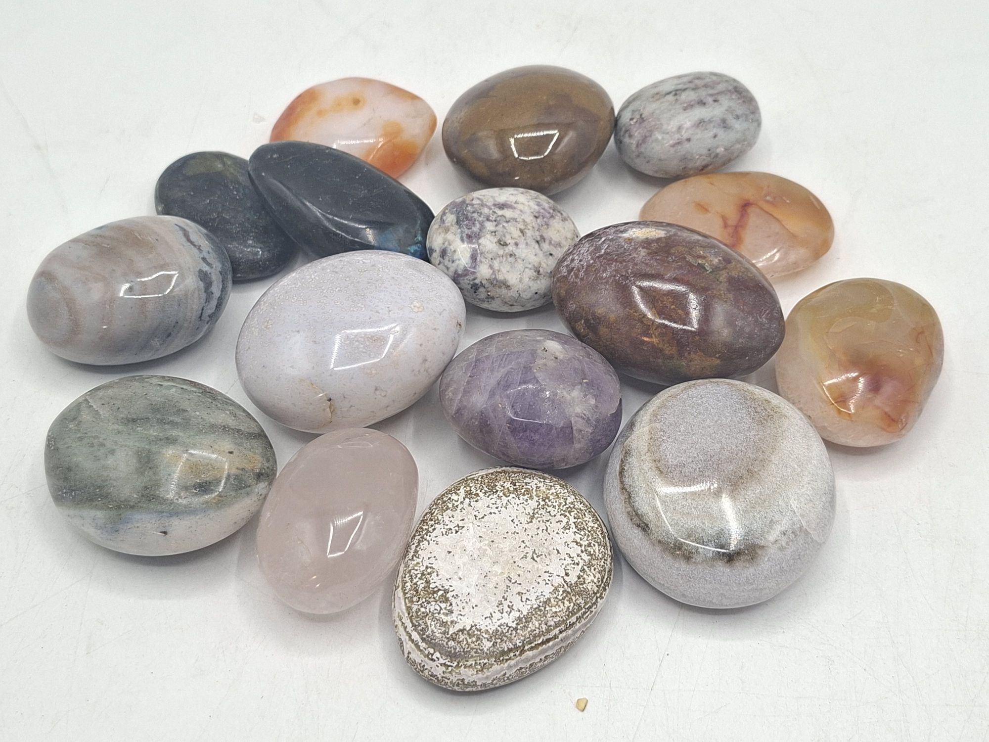 146 · CRYSTAL PALM STONES