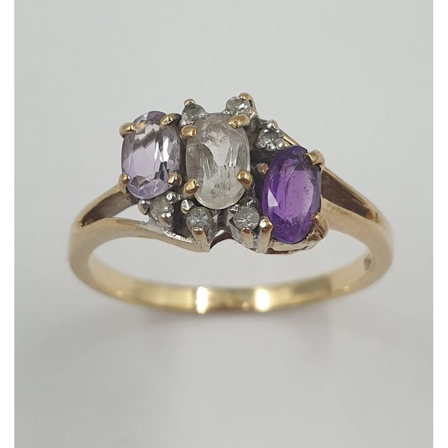 9ct Y/G Amethyst & Diamond Ring