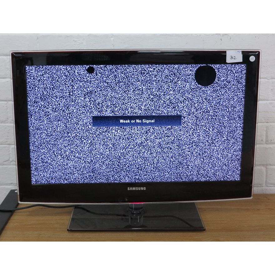 SAMSUNG 78CM TELEVISION