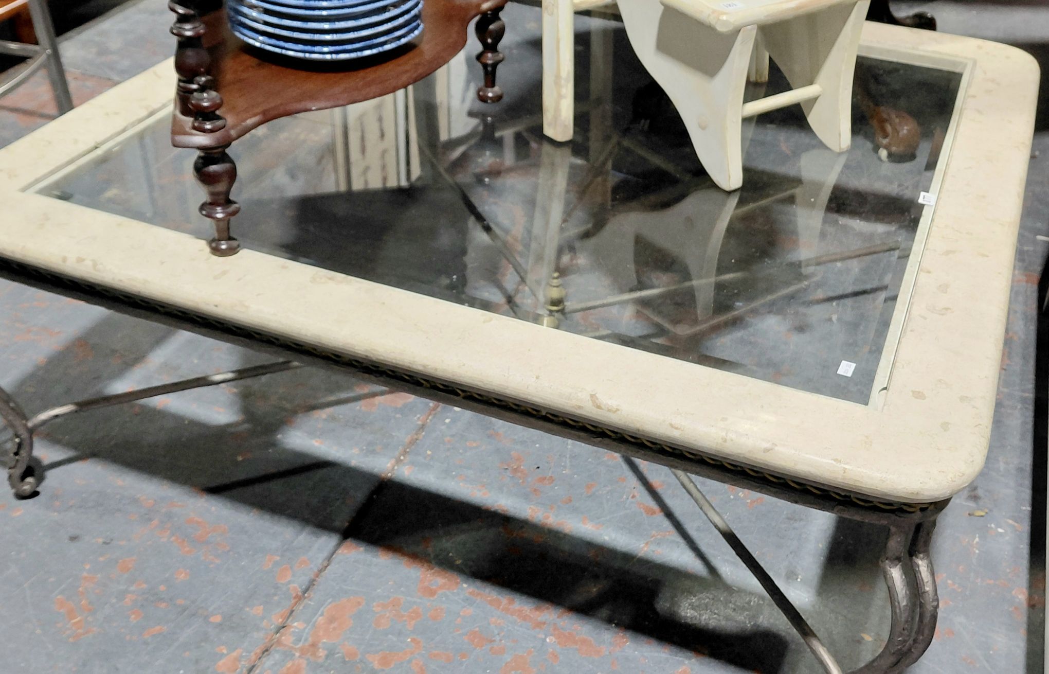 177 · SQUARE COFFEE TABLE