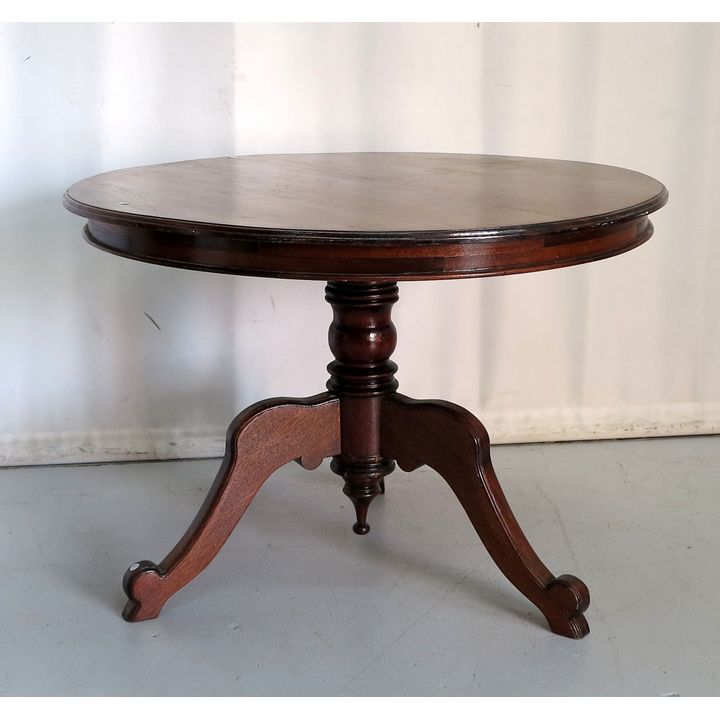 CENTRE TABLE