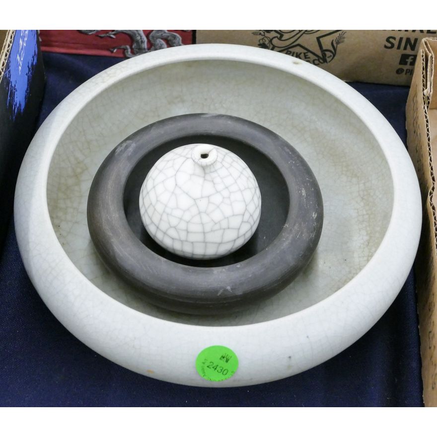 3pc Asian Crackle Glaze Bowls & Bud Vase 7''