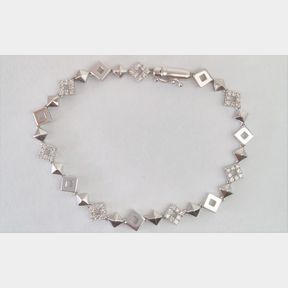 18CT WHITE GOLD SQUARE LINK BRACELET WITH .250CT DIAMONDS COLOUR IJ CLARITY VS/SI - 51611/85