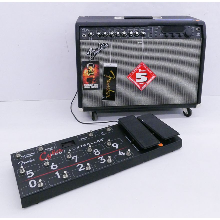 Fender Cyber-Twin Modeling Tube Power Amplifier