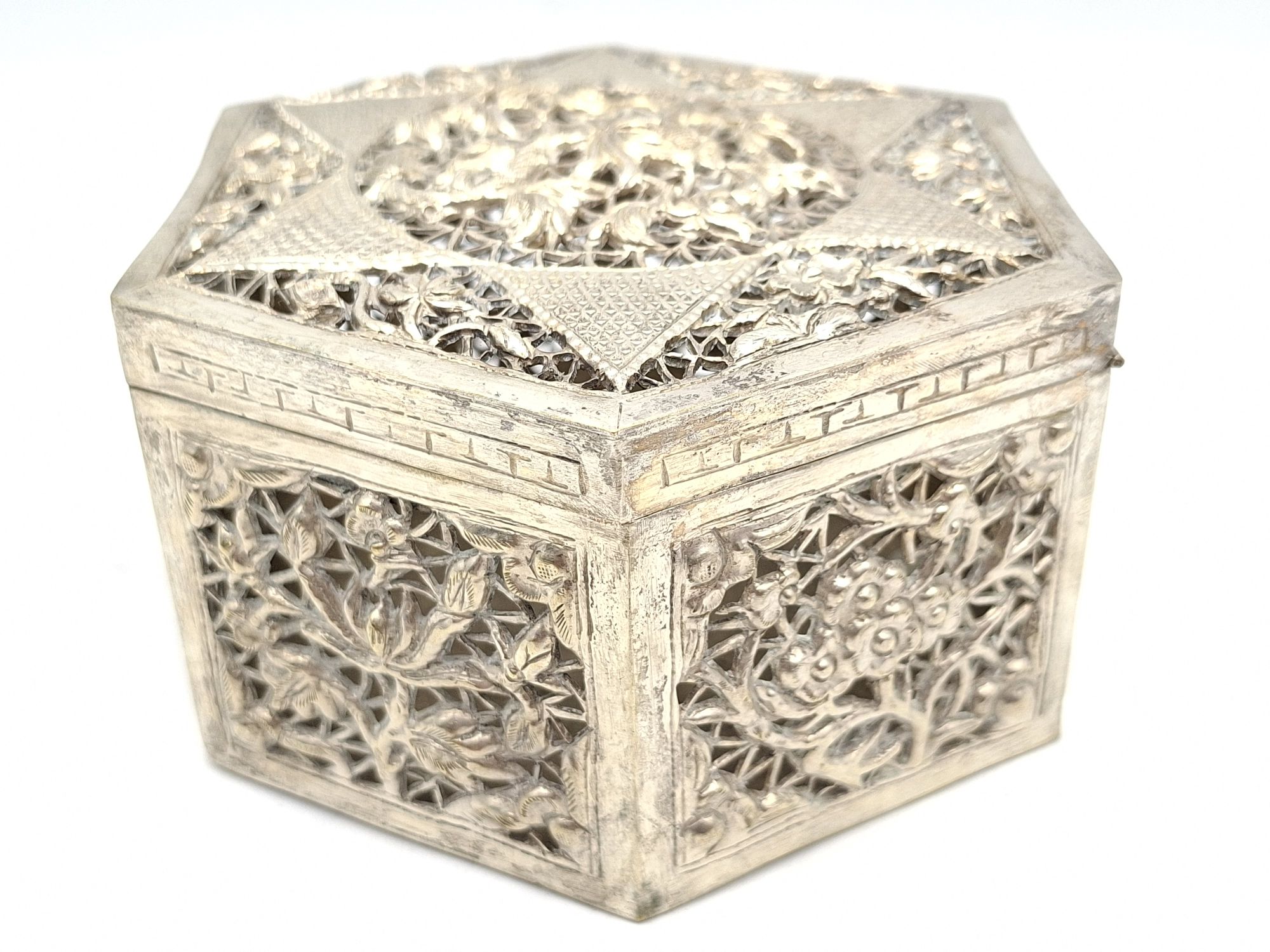 181 · OCTAGONAL SILVER PLATE BOX