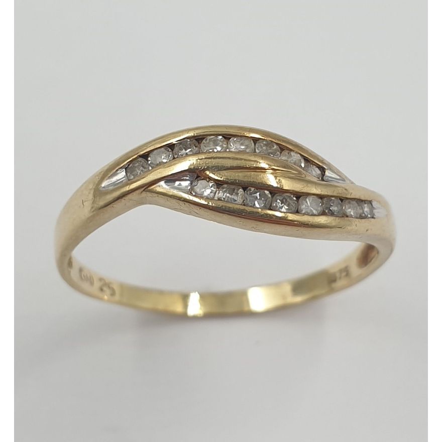 9ct Y/G Diamond Ring