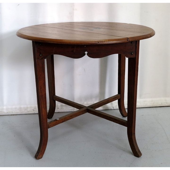 OAK CENTRE TABLE
