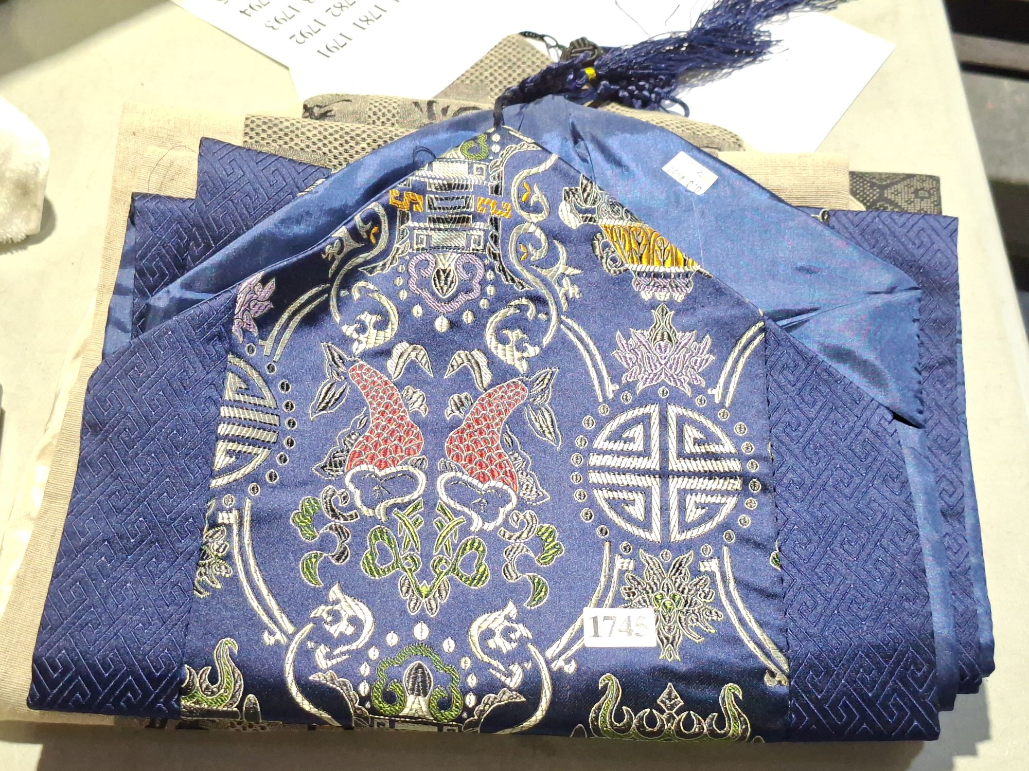 3 Oriental Table Runners