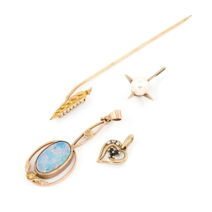 Assorted Jewellery 9ct & 10ct Gold,