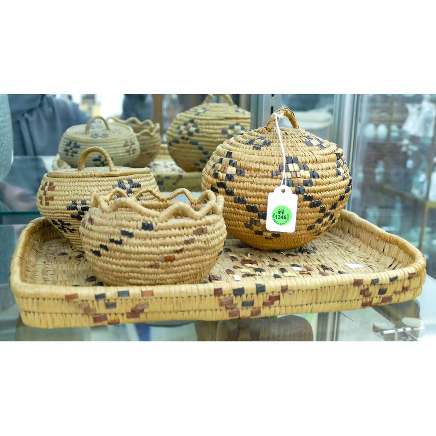 4pc Old NW Coast Salish Indian Baskets and Tray 5'' to 14''