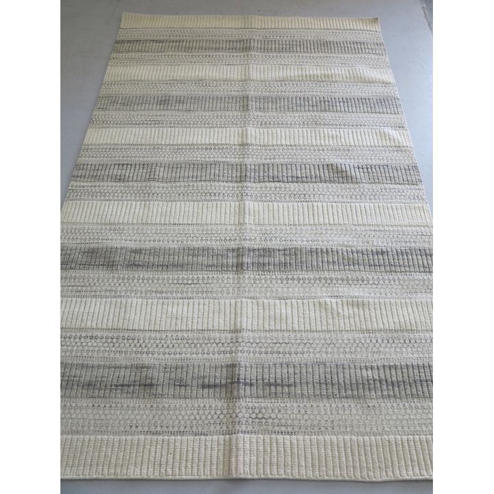 WOOL RUG