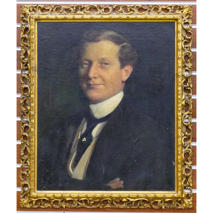 Antique Portrait of a Gentleman Oil on Canvas Gilt Framed 26''x22''