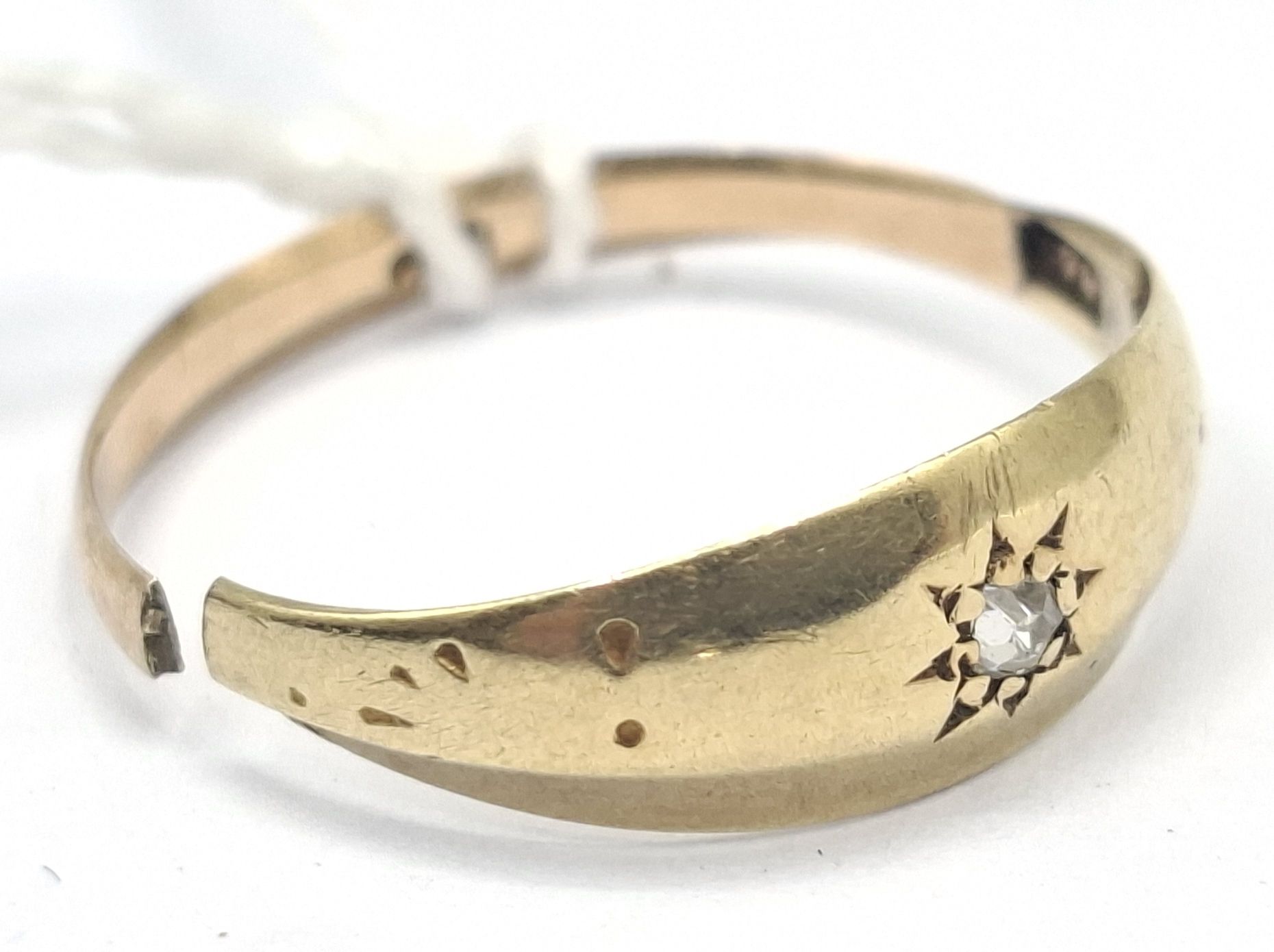 18CT GOLD RING