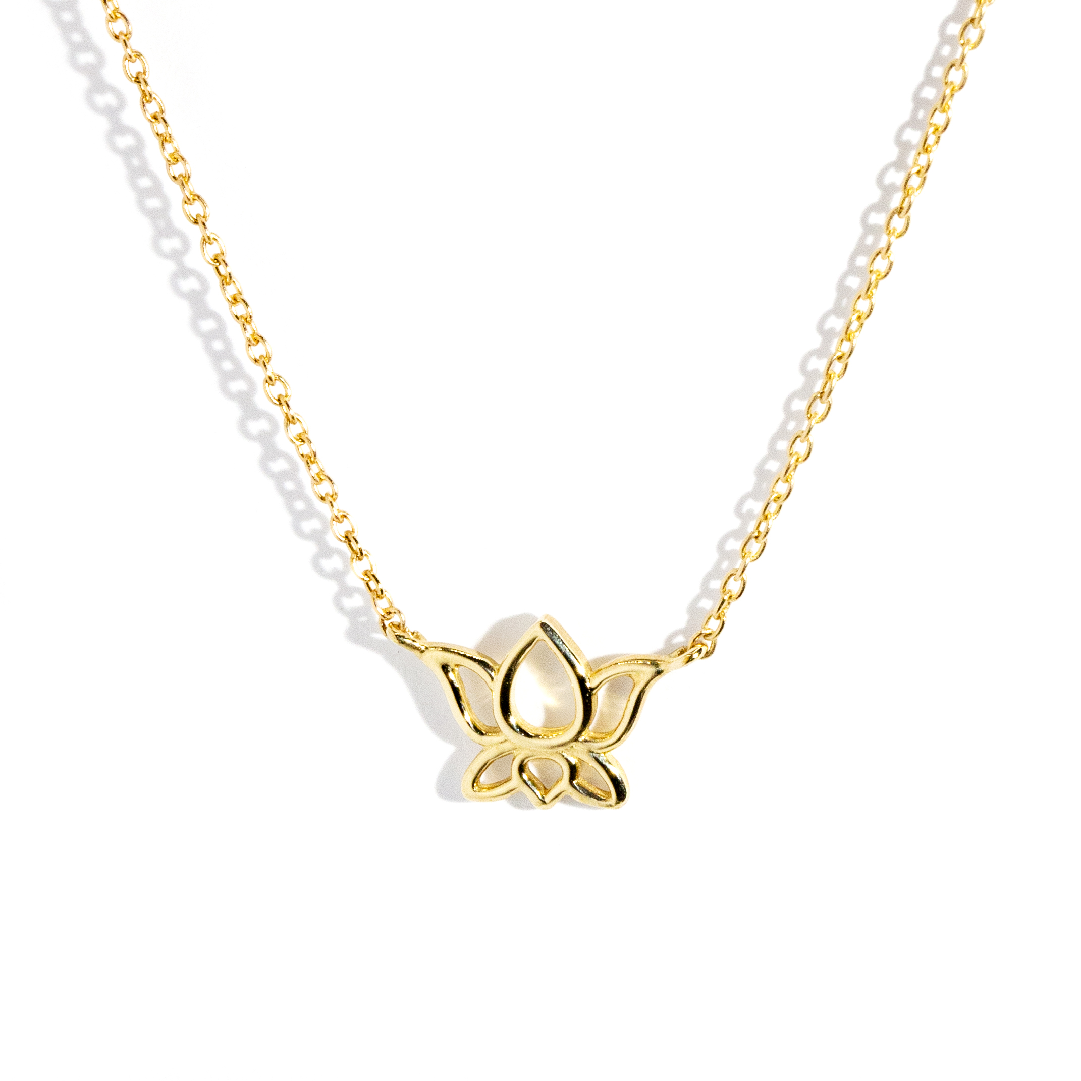 142 · 9 Carat Gold Flower Necklace