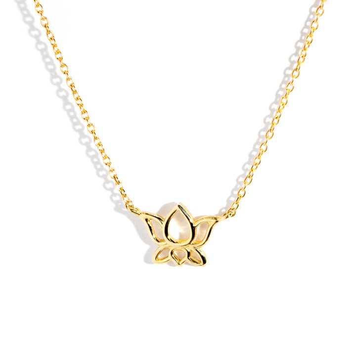 9 Carat Gold Flower Necklace