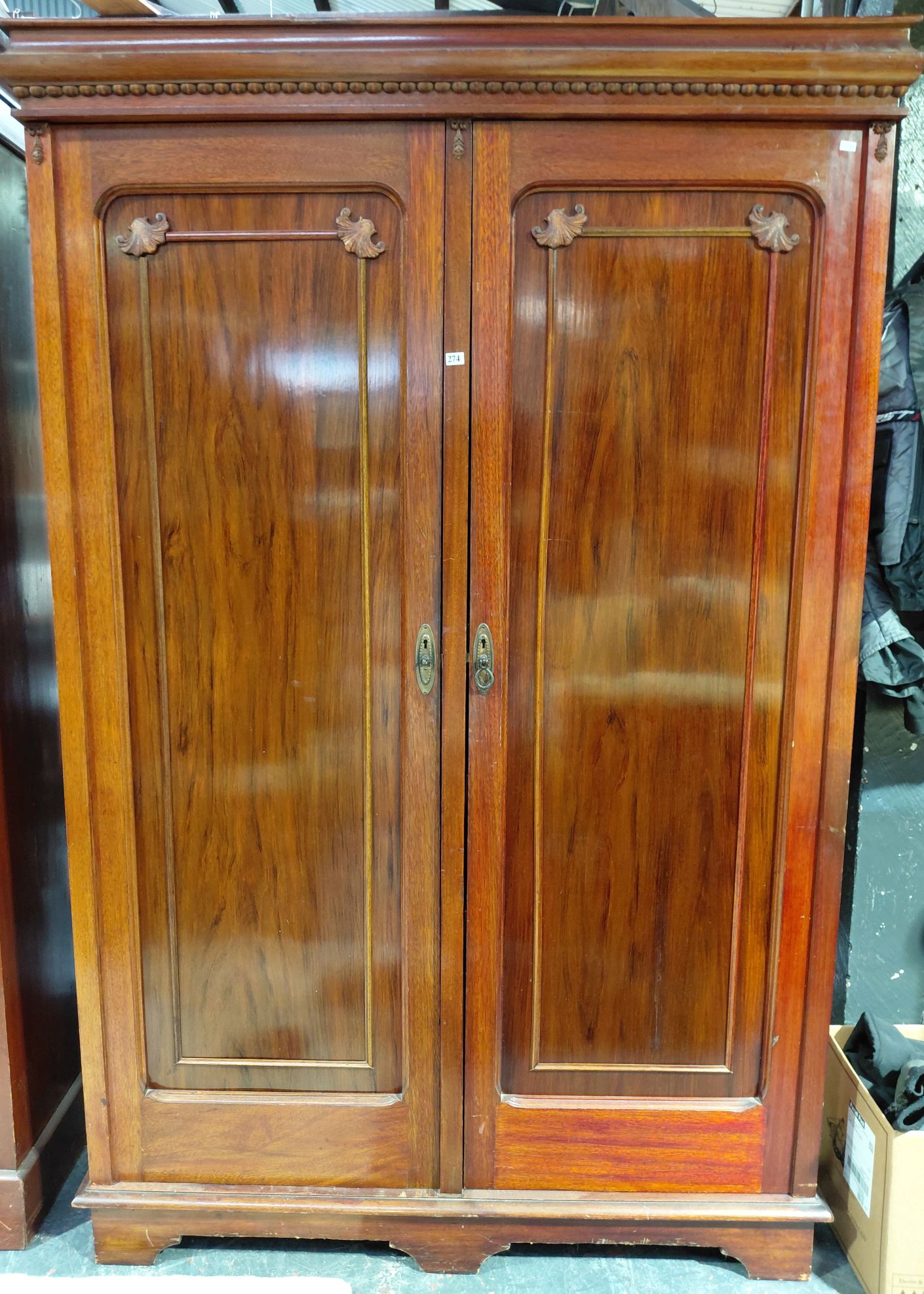 274 · 2 DOOR WARDROBE