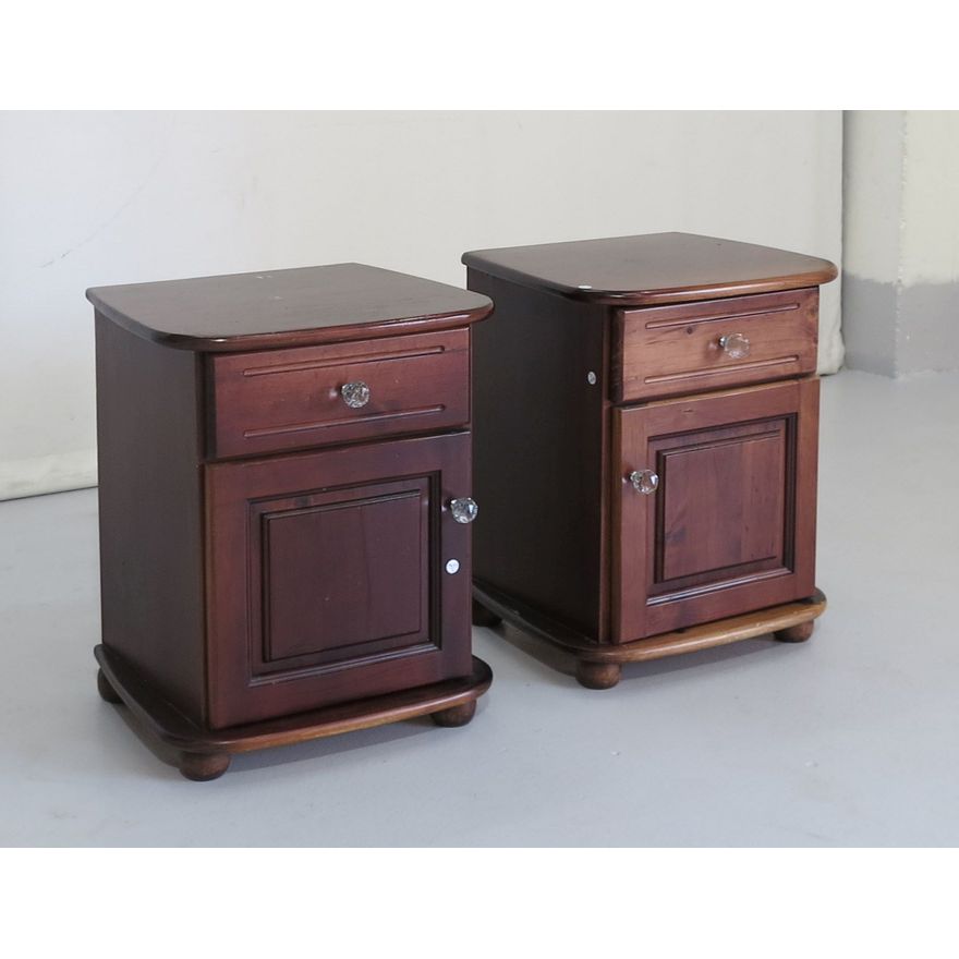 PAIR OF PEDESTALS