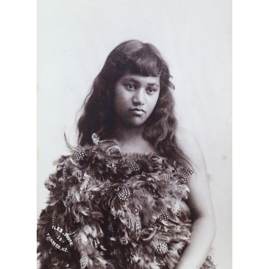 ILES, ARTHUR JAMES. [photographer] - Half length portrait of a young girl