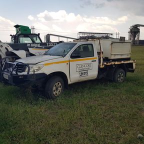 2013 TOYOTA HILUX 2.5D-4D SRX 4X4 S/C (WITH TOOL BOX)