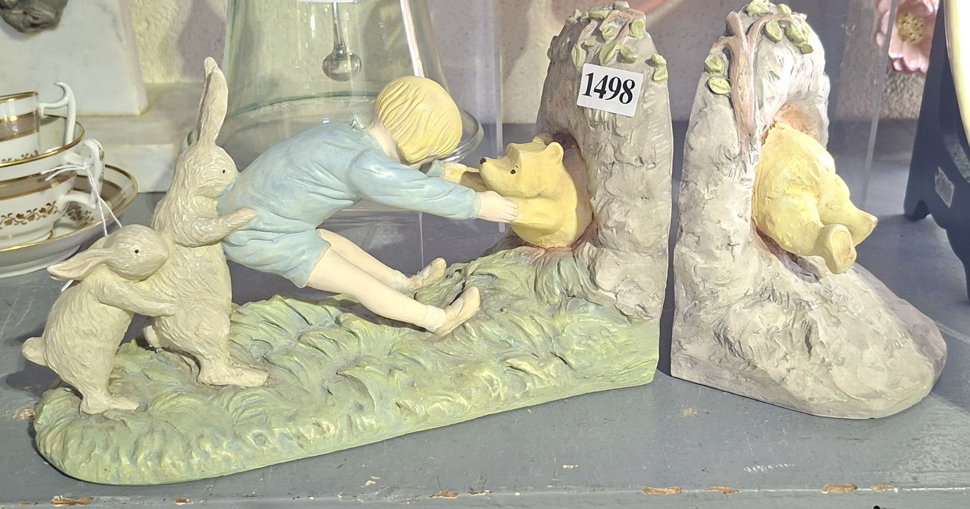 1498 · WINNIE THE POOH BOOKENDS