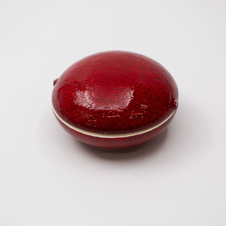 Sang-Sool Shim and Keum-Sun Lee - Small lidded box
