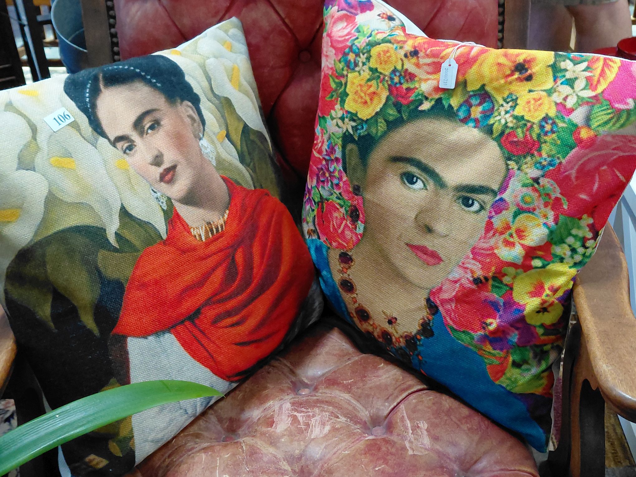106 · FRIDA KAHLO CUSHIONS